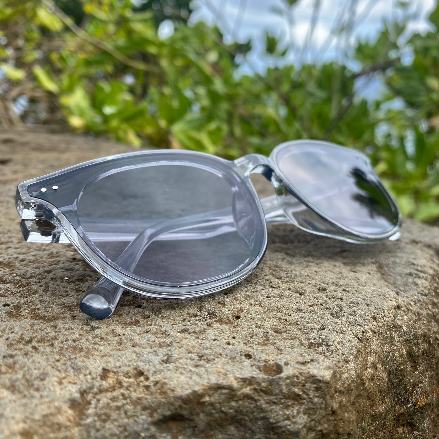 IRIS glossy grey